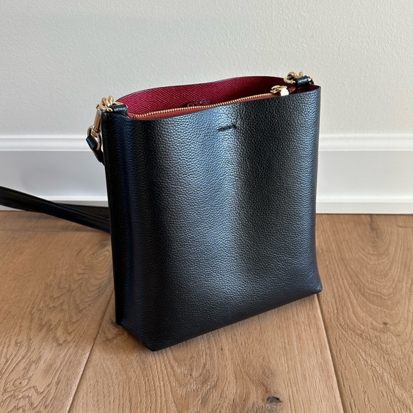 Coach Mollie Bucket Bag - Picture 5 of 6